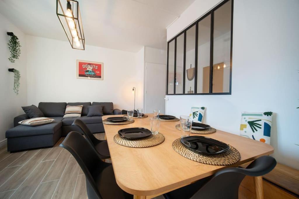 Fully Equiped Wifi Sleeps 6 Apartment